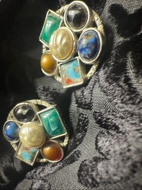 Vintage Sarah Coventry multi  -Stone earrings clip on